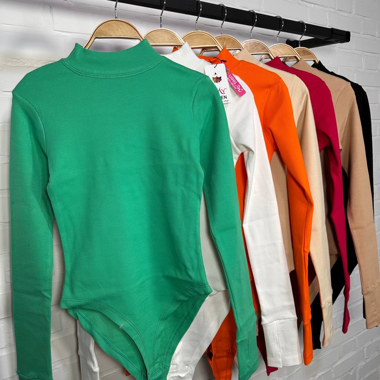 بادی زنانه بیسیک کبریتی یقه گرد فینگردار