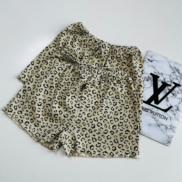 شورتک پلنگی کبریتی😎🐆